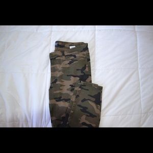 Gap Camo Jeggings